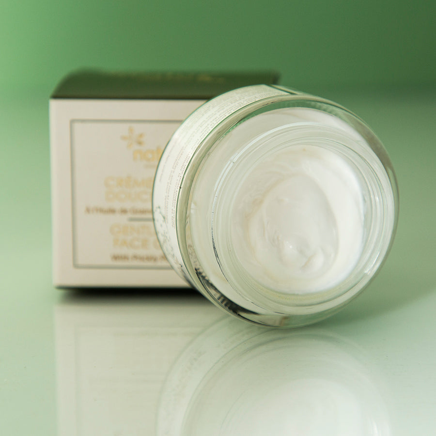 Gentle facial night cream with prickly pear seed oil