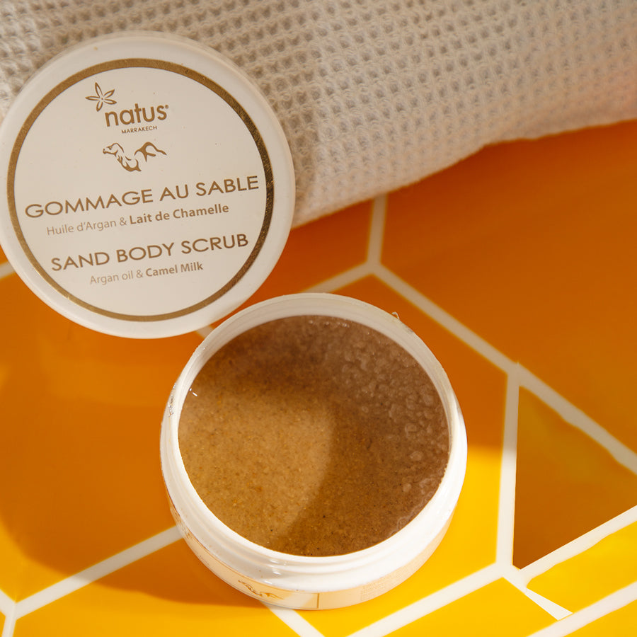 Exfoliante con Arena del Desierto y leche de Camella